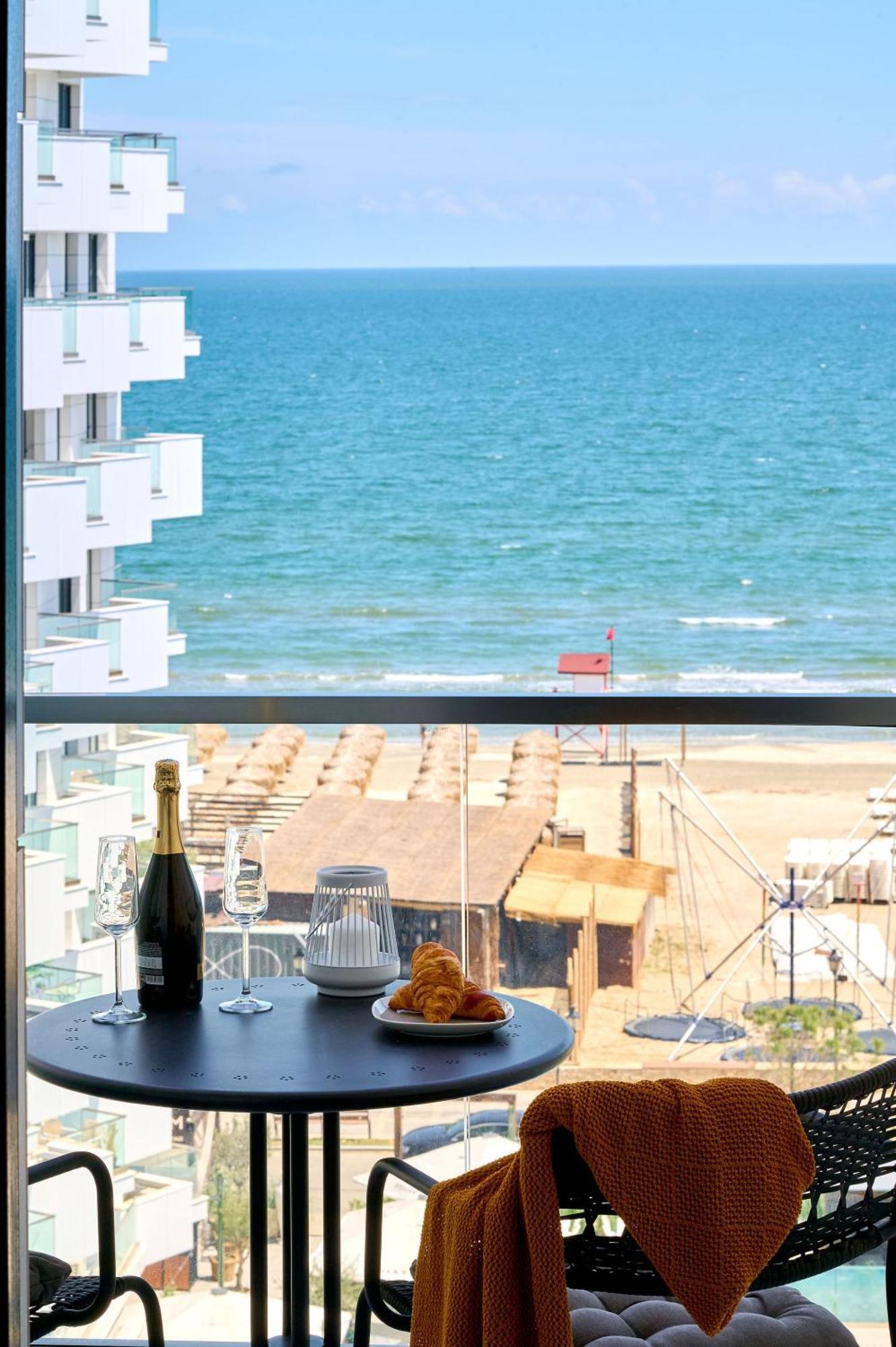 Mira Studio In Infinity Beach Resort - Parking Mamaia Exterior foto