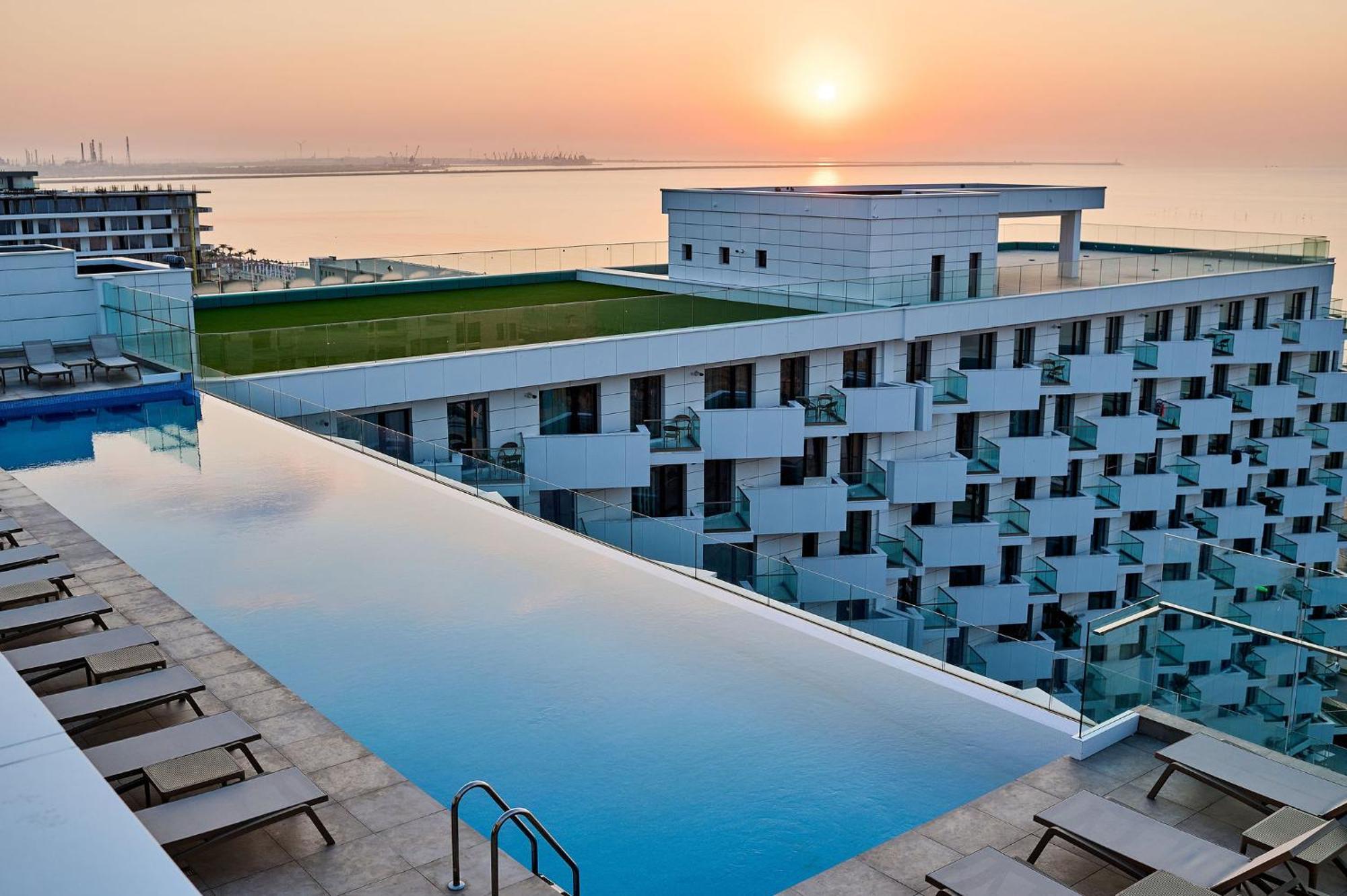 Mira Studio In Infinity Beach Resort - Parking Mamaia Exterior foto